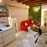 Apartment Massimo Secret Garden
