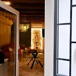 Massimo Secret Garden Apartment
